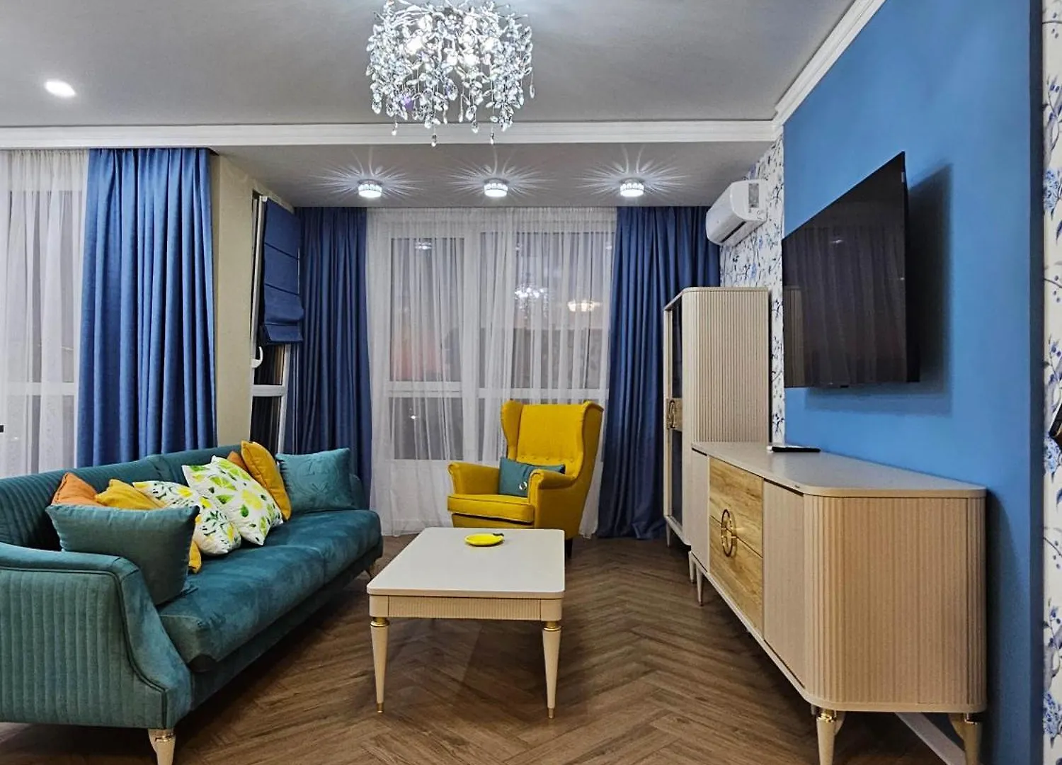 Designer Apartments By The Sea Burgas